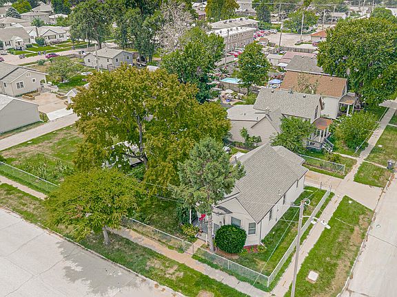 5th image of 202 S 24th St