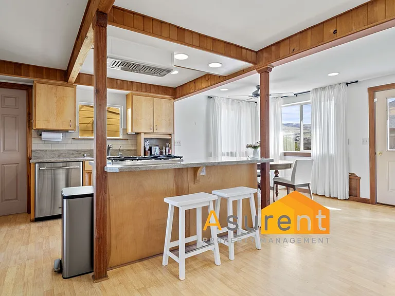 350 Phelps St — Photo 3