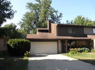 1704 Oneida St, Joliet, IL 60435