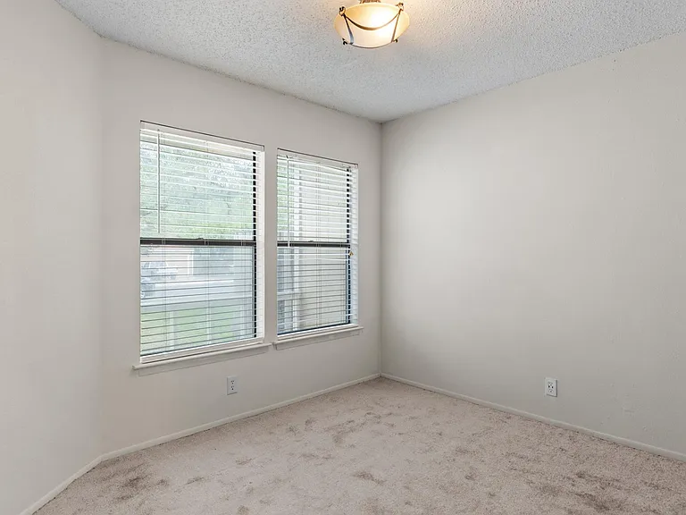 2823 Ash Field Dr — Photo 13