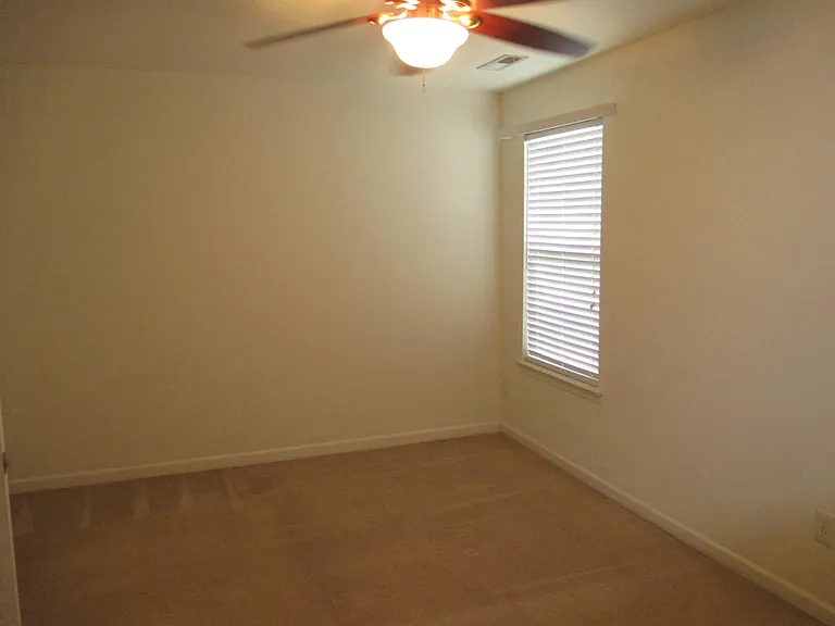 655 Wye Oak Dr — Photo 12