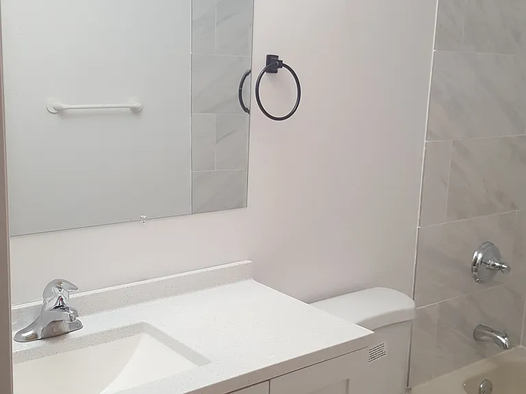 101 Main St #1 — Photo 9