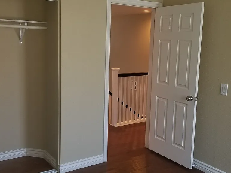 5638 Hunt Club Dr — Photo 12