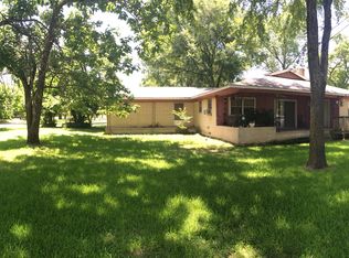 708 E Will White Rd, Tool, TX 75143