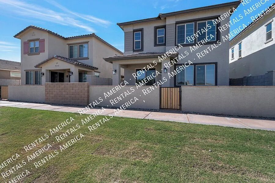 Coming Soon! Occupied! 4 Bedroom In Eastmark — Photo 1