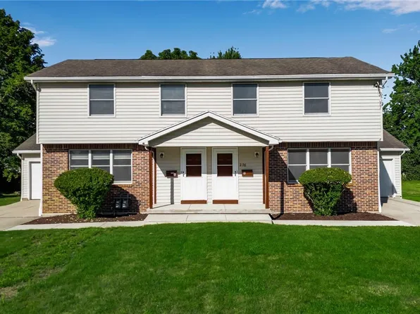 276 Tennyson Ter, Williamsville, NY 14221