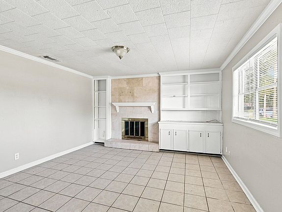 3rd image of 1413 Sage Dr