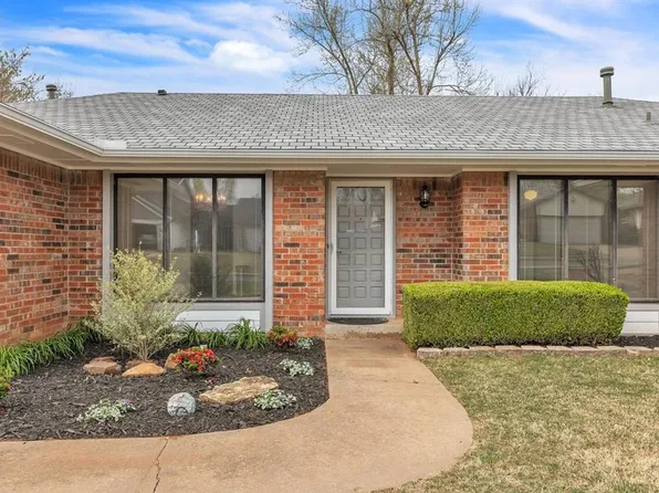 1301 Rockwood Dr, Edmond, OK 73013