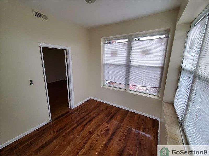 1st image of 1222 S Kolin Ave #3