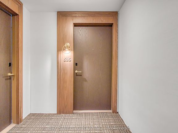 4th image of 6 Greenbriar Rd #523