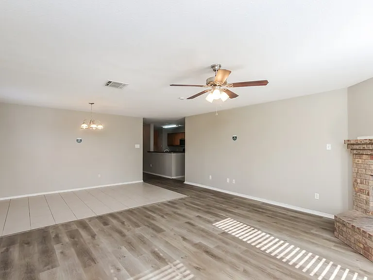 714 Nichols Dr — Photo 5