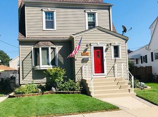 3447 N Panama Ave, Chicago, IL 60634
