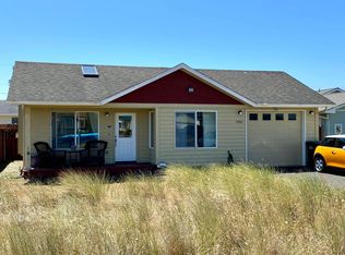 1980 NW Admiralty Cir, Waldport, OR 97394