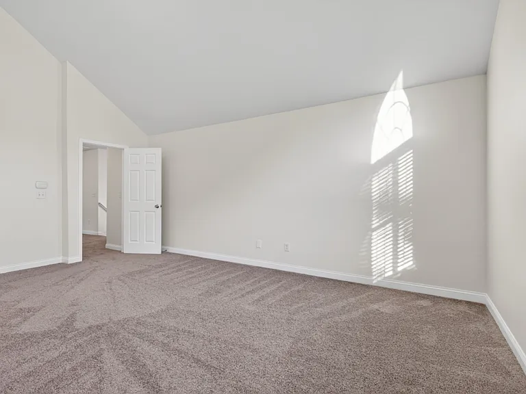 6120 Hemperly Rd — Photo 32