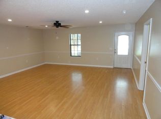 21555 Sedlack Rd, Silverhill, AL 36576