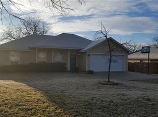 1005 S Rusk Ave, Alvarado, TX 76009