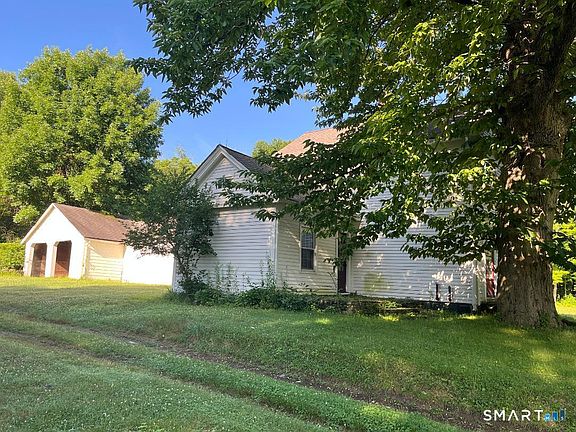 4th image of 2865 South Street