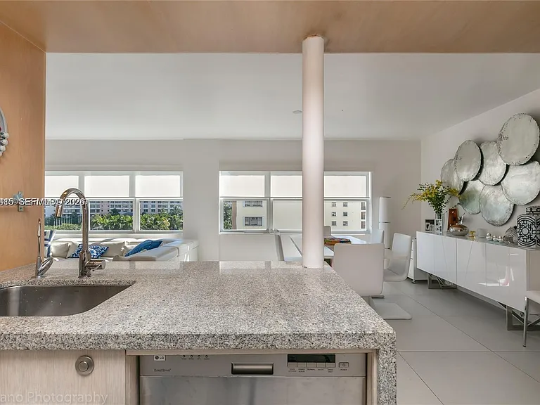 590 Ocean Dr #7C — Photo 10