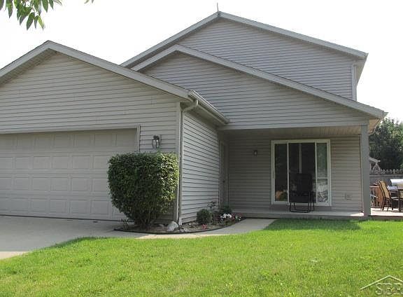2nd image of 769 Andrew Dr