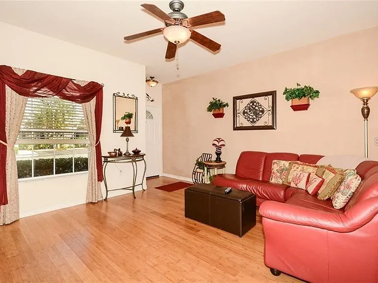 7685 Plantation Cir #B — Photo 5