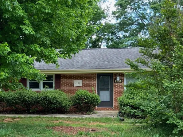 913 Estates Rd SE, Roanoke, VA 24014