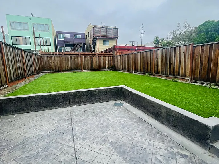 48th Ave — Photo 6