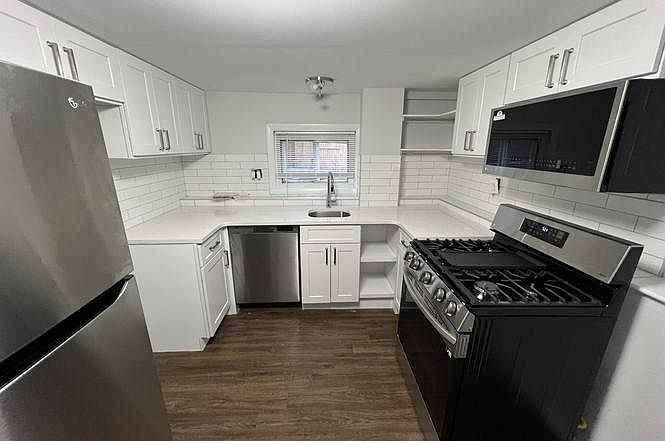 2nd image of 46 Bolton St #11