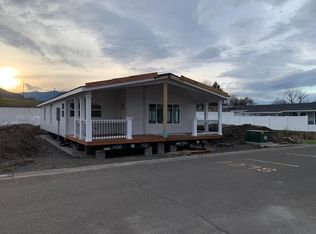 333 Mountain View Dr UNIT 72, Talent, OR 97540