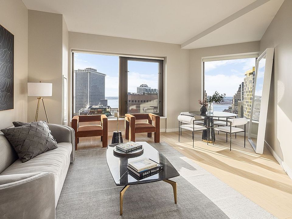 1st image of 75 Wall St #37D
