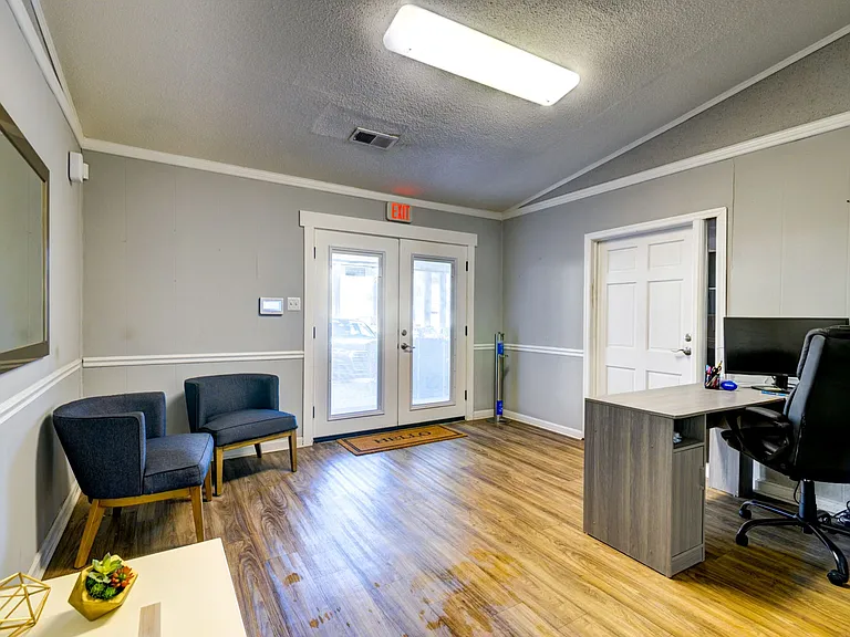 Residences at Cooper Bend — Photo 8