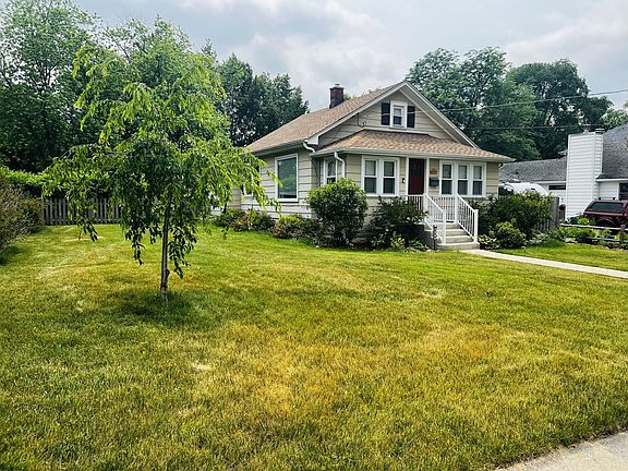 3rd image of 205 W Harrison Rd