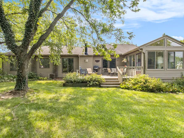 572 Trego Cir, Ann Arbor, MI 48103