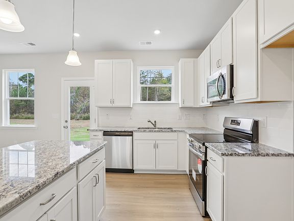 7th image of this home