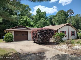 133 Wildwood Dr, New Bern, NC 28562
