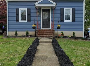 34 N Holly Ave, Maple Shade, NJ 08052