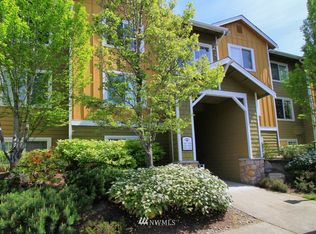 710 240th Way #A203, Sammamish, WA