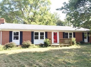 12861 Owens Dr, Waldorf, MD 20602