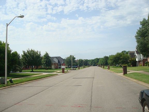 4th image of 3138 Jenkins Dr