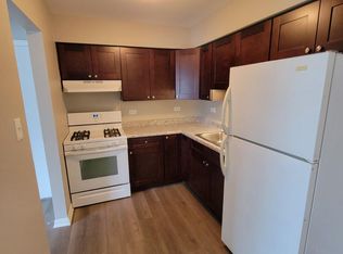 5750 W 108th St #2D, Chicago Ridge, IL 60415