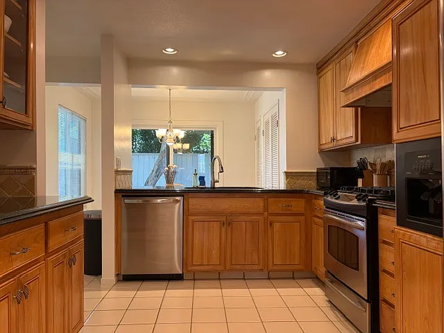 179 Ortega Ave — Photo 14