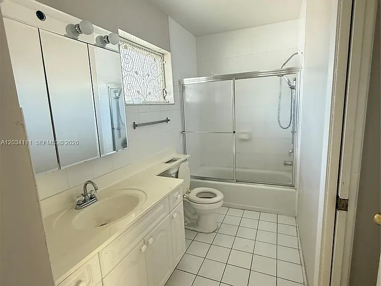 2200 Park Ln #105 — Photo 11