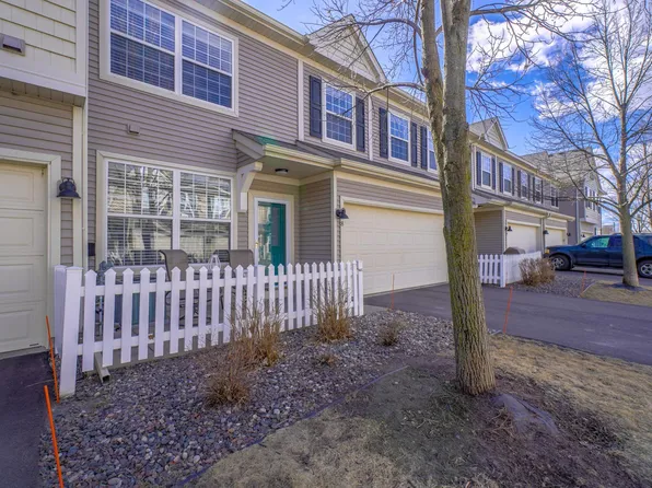 4577 Victor Path Unit 8, Hugo, MN 55038