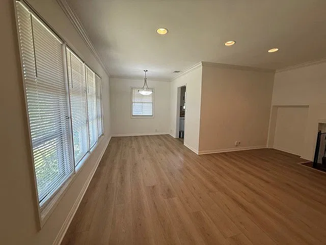 1 bed, 1.0 bath, $2,595 — Photo 2