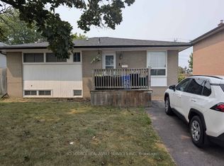 1330 Poprad Ave #A, Pickering, ON L1W1L1