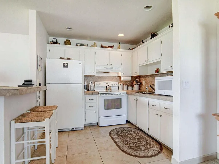43 Waterford Cir #B — Photo 82