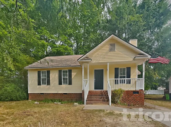 1322 Sasswood Ln, Zebulon, NC 27597