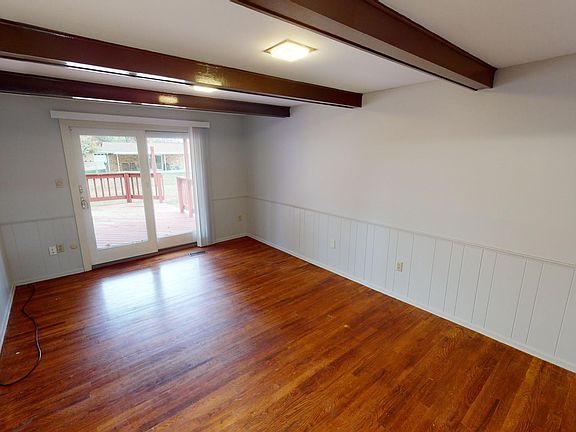 4th image of 244 Porter Dr