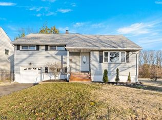 102 Beverly Rd, Bloomfield, NJ 07003