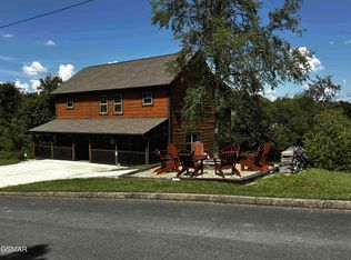 406 Oak Sky Way, Sevierville, TN 37876