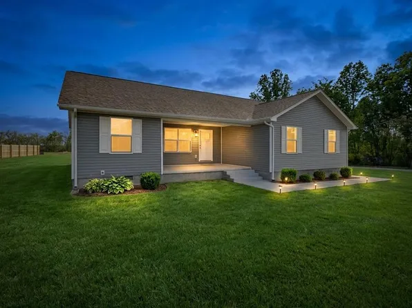 3695 Martha Washington Rd, Clarkrange, TN 38553